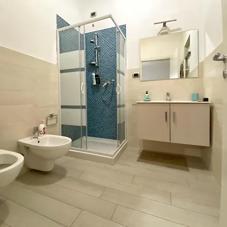 Lunetia לינה וארוחת בוקר קסטלנואובו מגרה