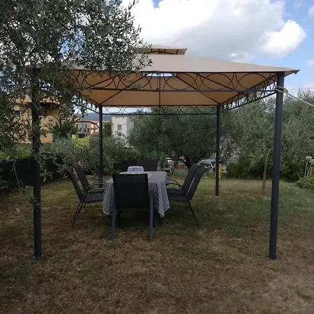 Couette-café Lunetia Castelnuovo Magra