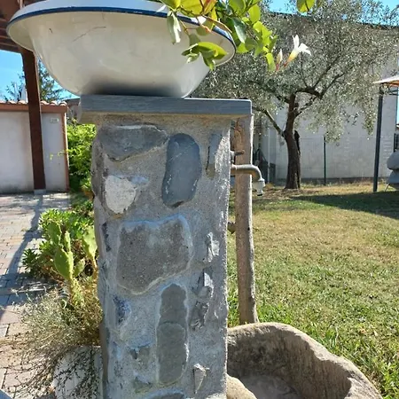 Lunetia לינה וארוחת בוקר 3*