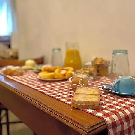 Lunetia Bed & Breakfast