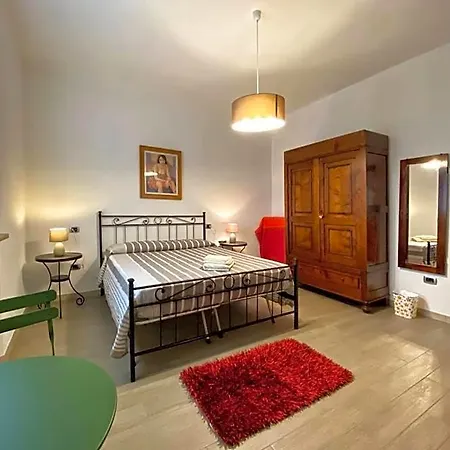 Bed & Breakfast Lunetia 3*