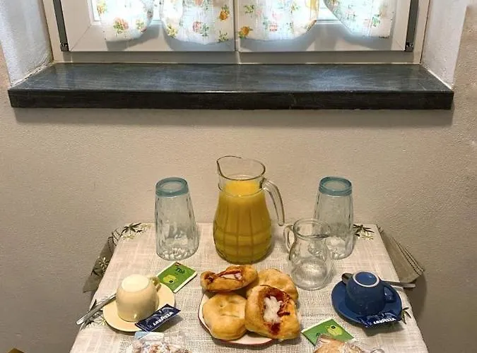 Lunetia 카스텔누보디마르가